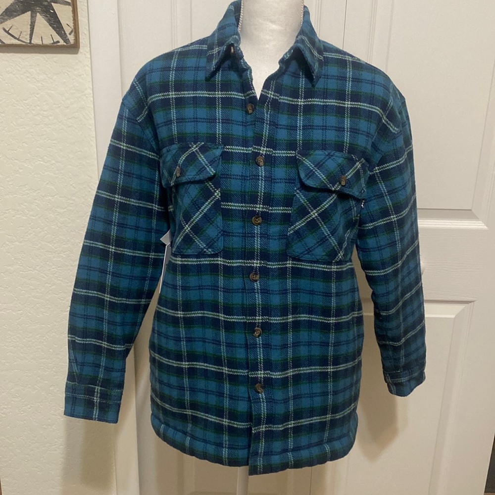 Brand new with tags. Aritzia fleece lined shacket. TNA